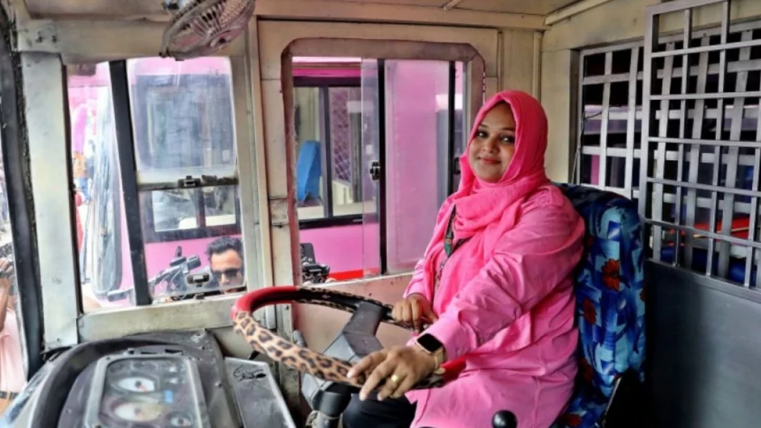 বিআরটিসির মহিলা বাস সার্ভিসে নারী চালক নিয়োগ